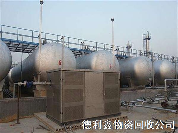 高价工厂化工设备回收，免费拆除设备，整厂回收